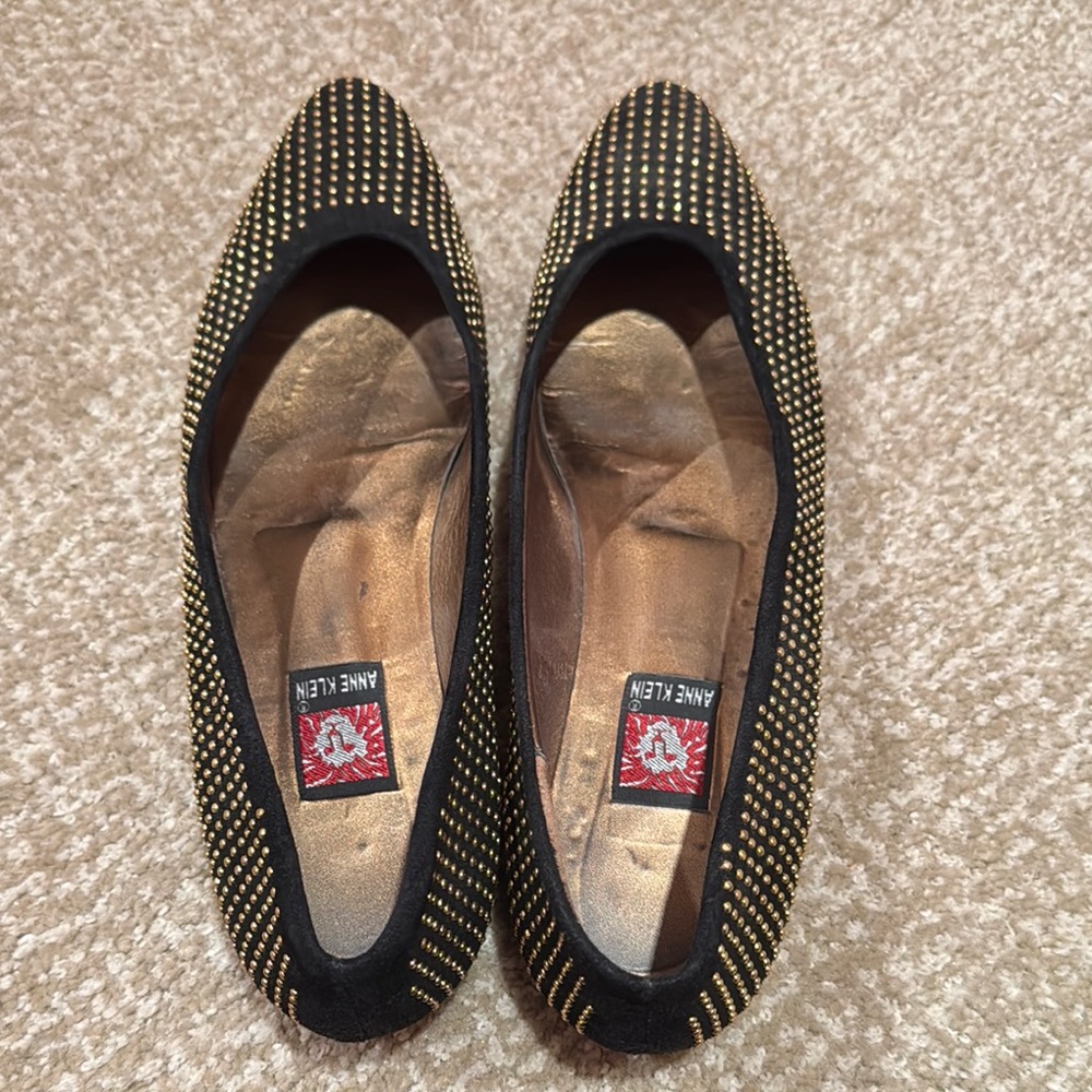 Anne Klein Black and Gold Flats with Chic Design suede upper and leather soles